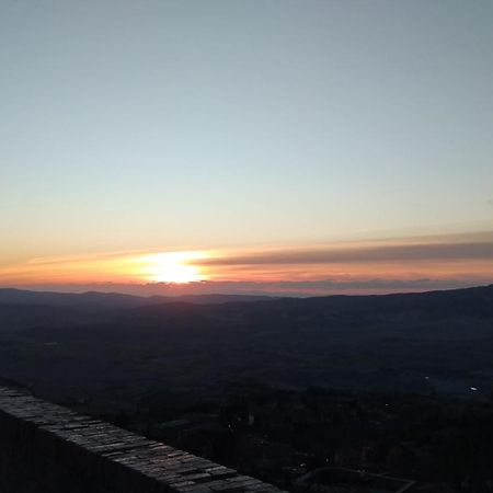 Appartamento Il Mandorlo Nel Centro Di Volterra Exteriér fotografie